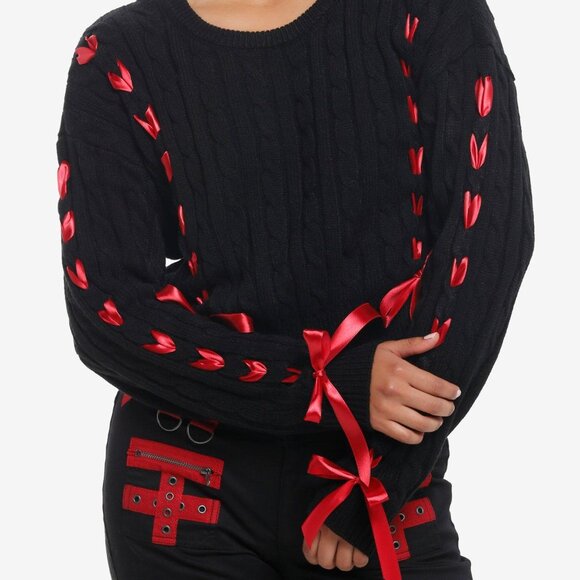 Hot Topic Social Collision Black Cable Knit Red Ribbon Girls Crop Sweater Small - Picture 1 of 7